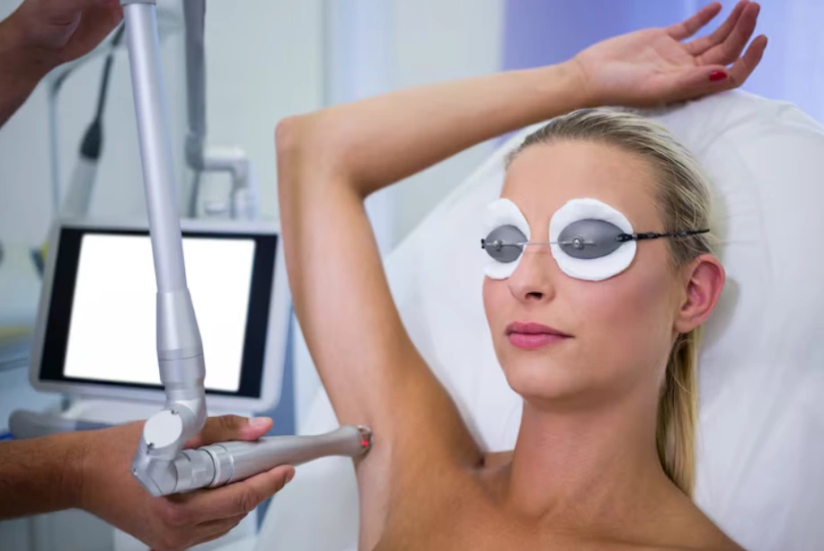 如何为您的诊所选择分数co2激光设备